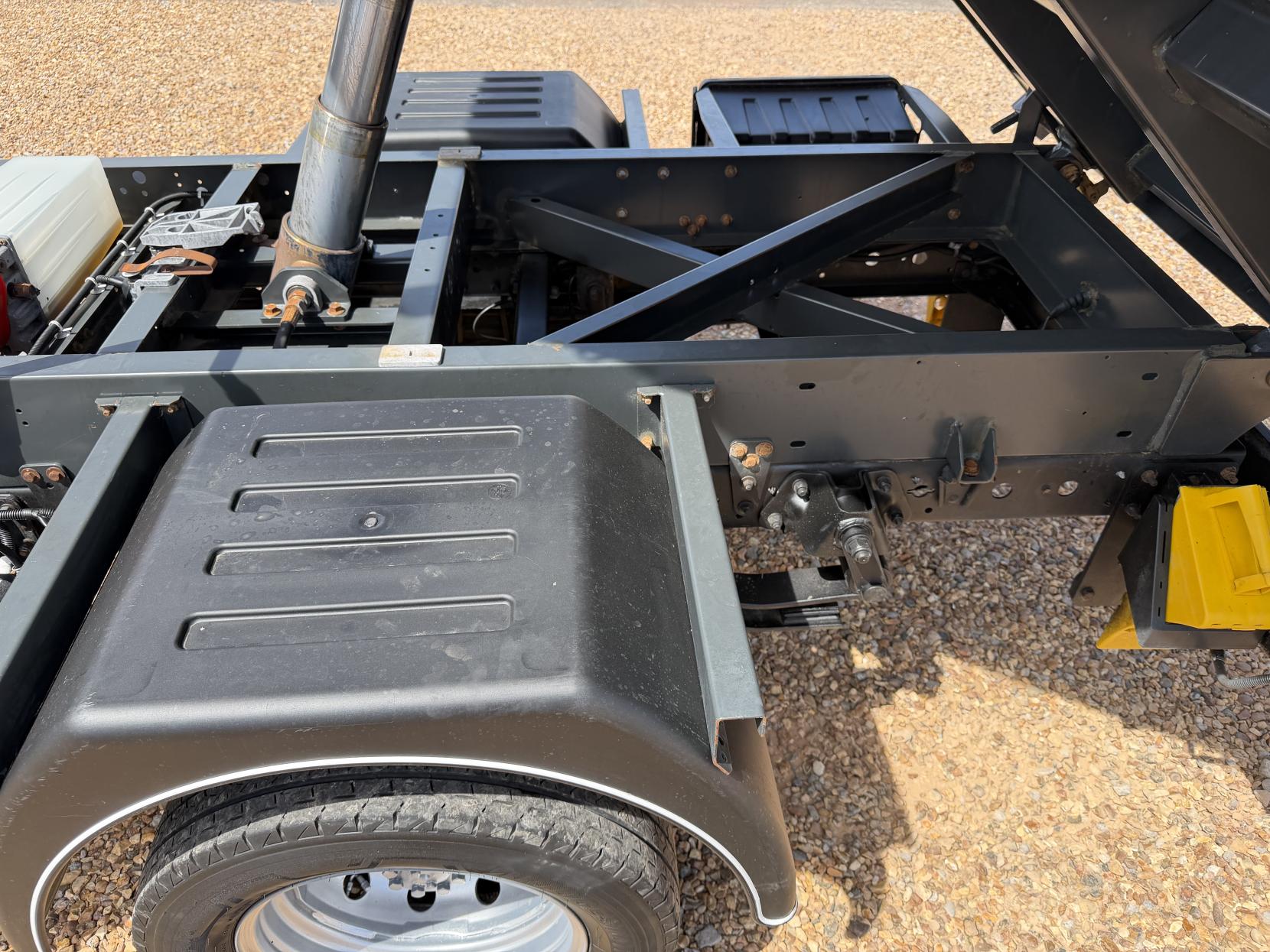 2019 Nissan NT400 Cabstar 3.0 dCi 35.13 Tipper 2dr Diesel Manual L1 Euro 6 (130 ps) - Thumbnail 17