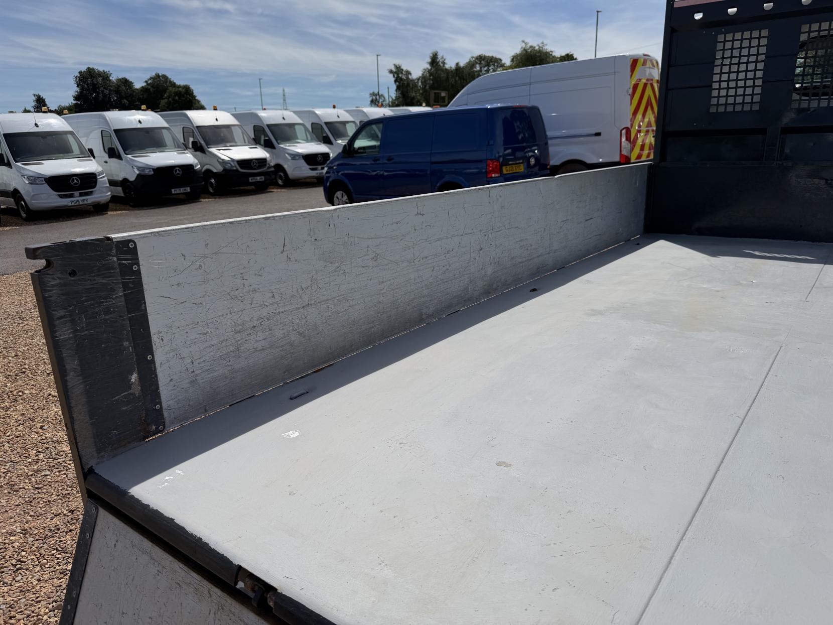 2019 Nissan NT400 Cabstar 3.0 dCi 35.13 Tipper 2dr Diesel Manual L1 Euro 6 (130 ps) - Thumbnail 37
