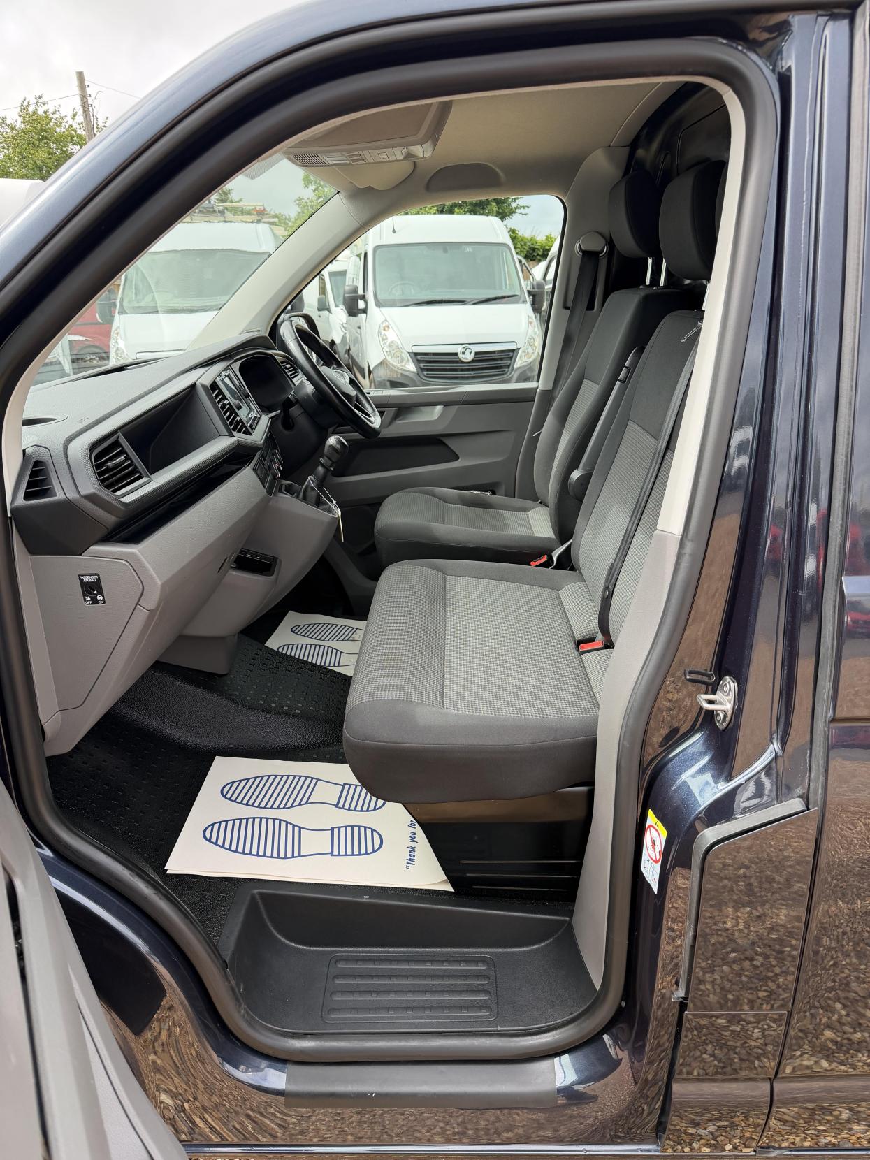 2021 Volkswagen Transporter 2.0 TDI T28 Startline Panel Van 5dr Diesel Manual FWD SWB Euro 6 (s/s) (110 ps) - Thumbnail 15