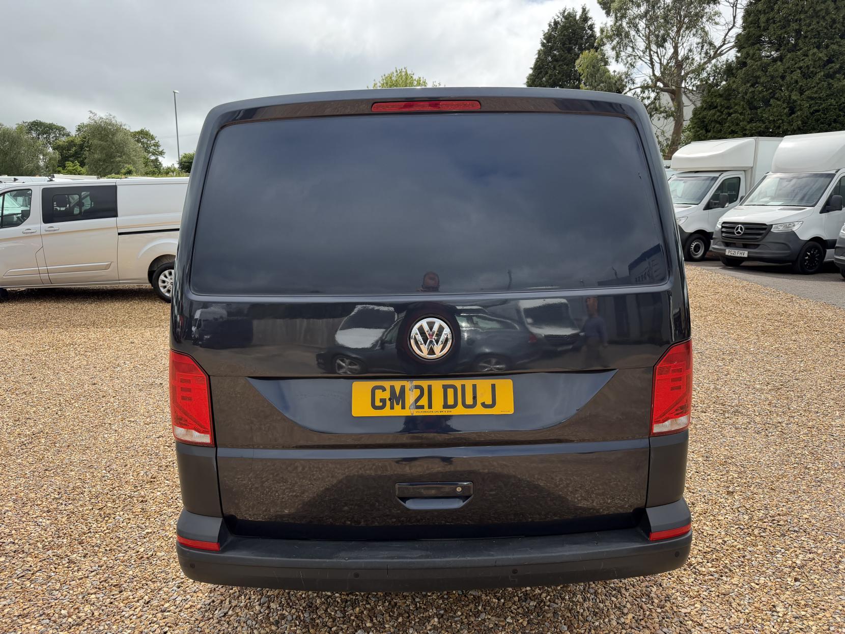 2021 Volkswagen Transporter 2.0 TDI T28 Startline Panel Van 5dr Diesel Manual FWD SWB Euro 6 (s/s) (110 ps) - Thumbnail 10