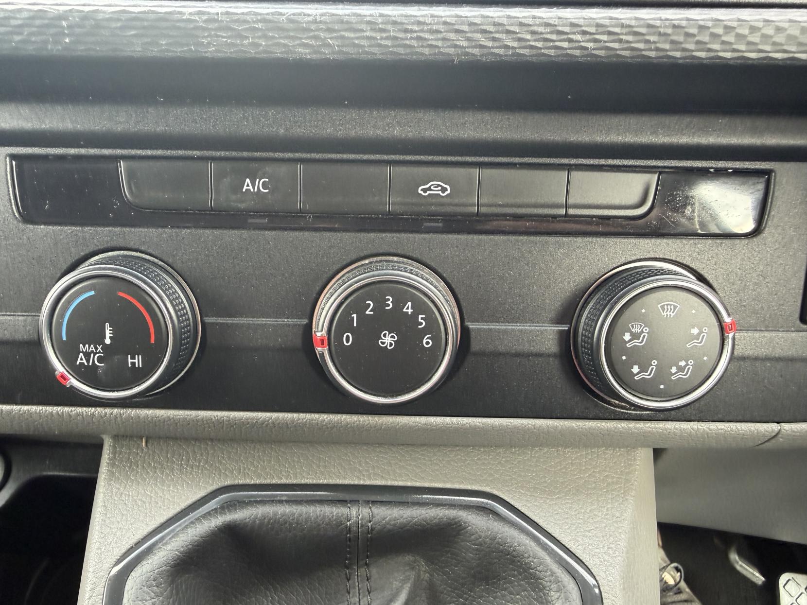 2021 Volkswagen Transporter 2.0 TDI T28 Startline Panel Van 5dr Diesel Manual FWD SWB Euro 6 (s/s) (110 ps) - Thumbnail 35