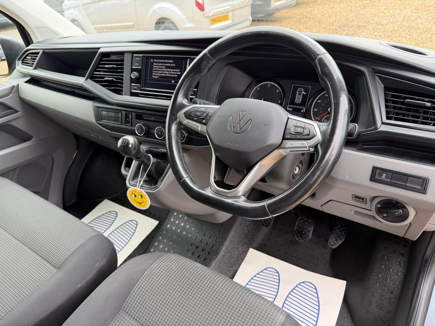 2021 Volkswagen Transporter 2.0 TDI T28 Startline Panel Van 5dr Diesel Manual FWD SWB Euro 6 (s/s) (110 ps) - Thumbnail 2