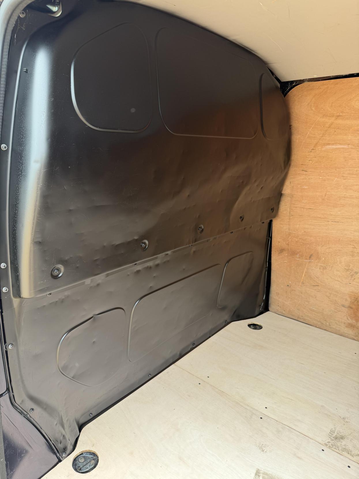 2021 Volkswagen Transporter 2.0 TDI T28 Startline Panel Van 5dr Diesel Manual FWD SWB Euro 6 (s/s) (110 ps) - Thumbnail 17