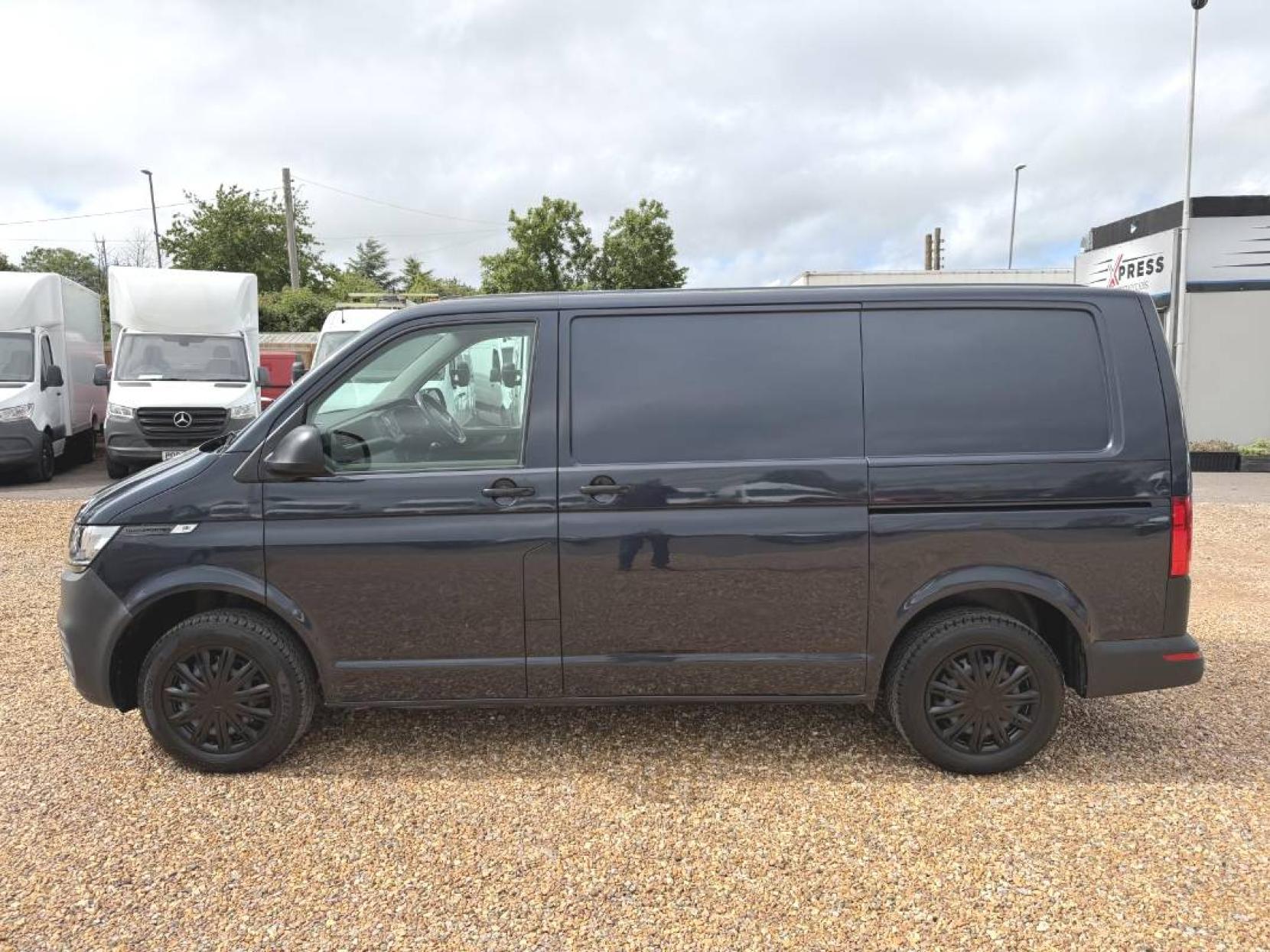 2021 Volkswagen Transporter 2.0 TDI T28 Startline Panel Van 5dr Diesel Manual FWD SWB Euro 6 (s/s) (110 ps) - Thumbnail 8