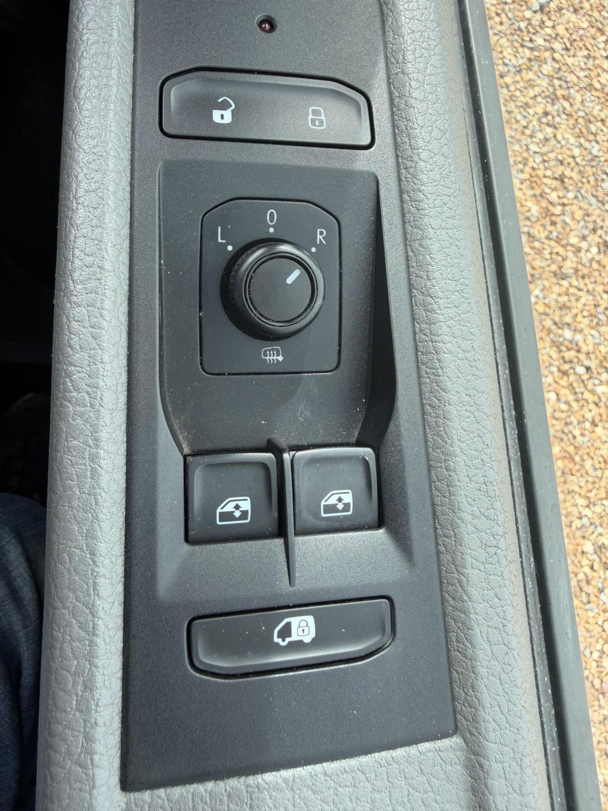 2021 Volkswagen Transporter 2.0 TDI T28 Startline Panel Van 5dr Diesel Manual FWD SWB Euro 6 (s/s) (110 ps) - Thumbnail 26