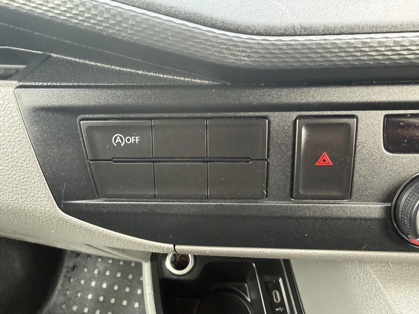 2021 Volkswagen Transporter 2.0 TDI T28 Startline Panel Van 5dr Diesel Manual FWD SWB Euro 6 (s/s) (110 ps) - Thumbnail 40