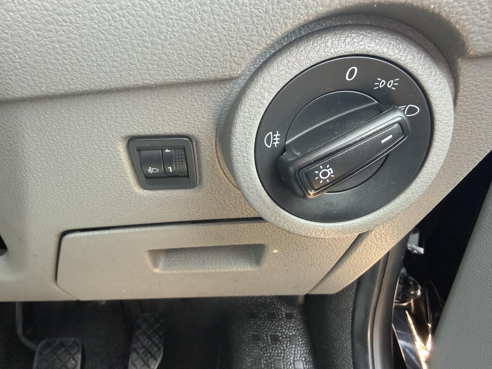 2021 Volkswagen Transporter 2.0 TDI T28 Startline Panel Van 5dr Diesel Manual FWD SWB Euro 6 (s/s) (110 ps) - Thumbnail 31