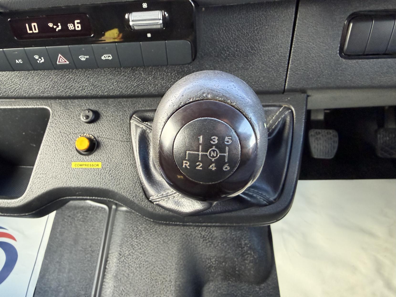 2019 Mercedes-Benz Sprinter 2.1 316 CDI Panel Van 5dr Diesel Manual RWD L2 H2 Euro 6 (163 ps) - Thumbnail 34