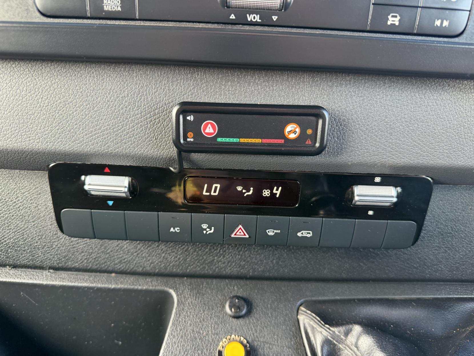 2019 Mercedes-Benz Sprinter 2.1 316 CDI Panel Van 5dr Diesel Manual RWD L2 H2 Euro 6 (163 ps) - Thumbnail 24