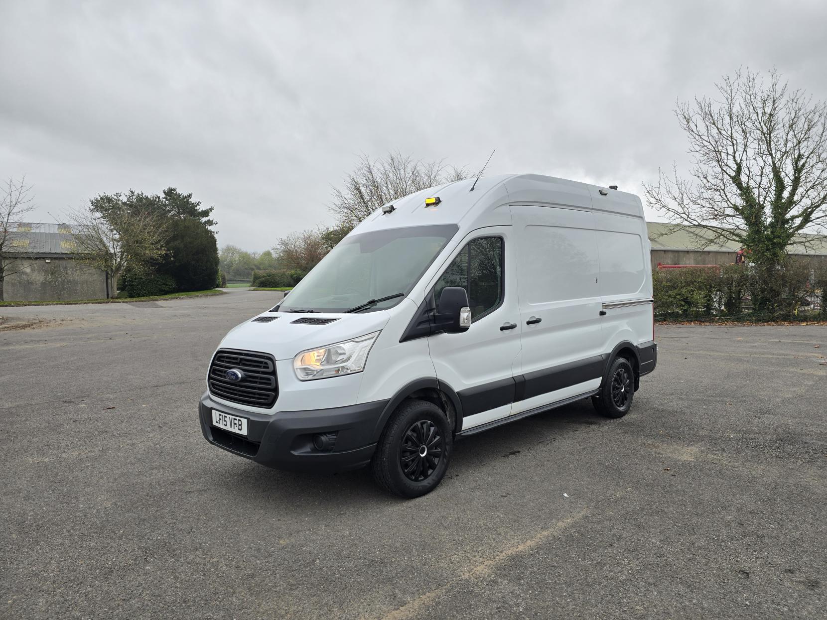 Ford Transit 2.2 TDCi 350 Panel Van 5dr Diesel Manual RWD L2 H3 Euro 5 (125 ps)