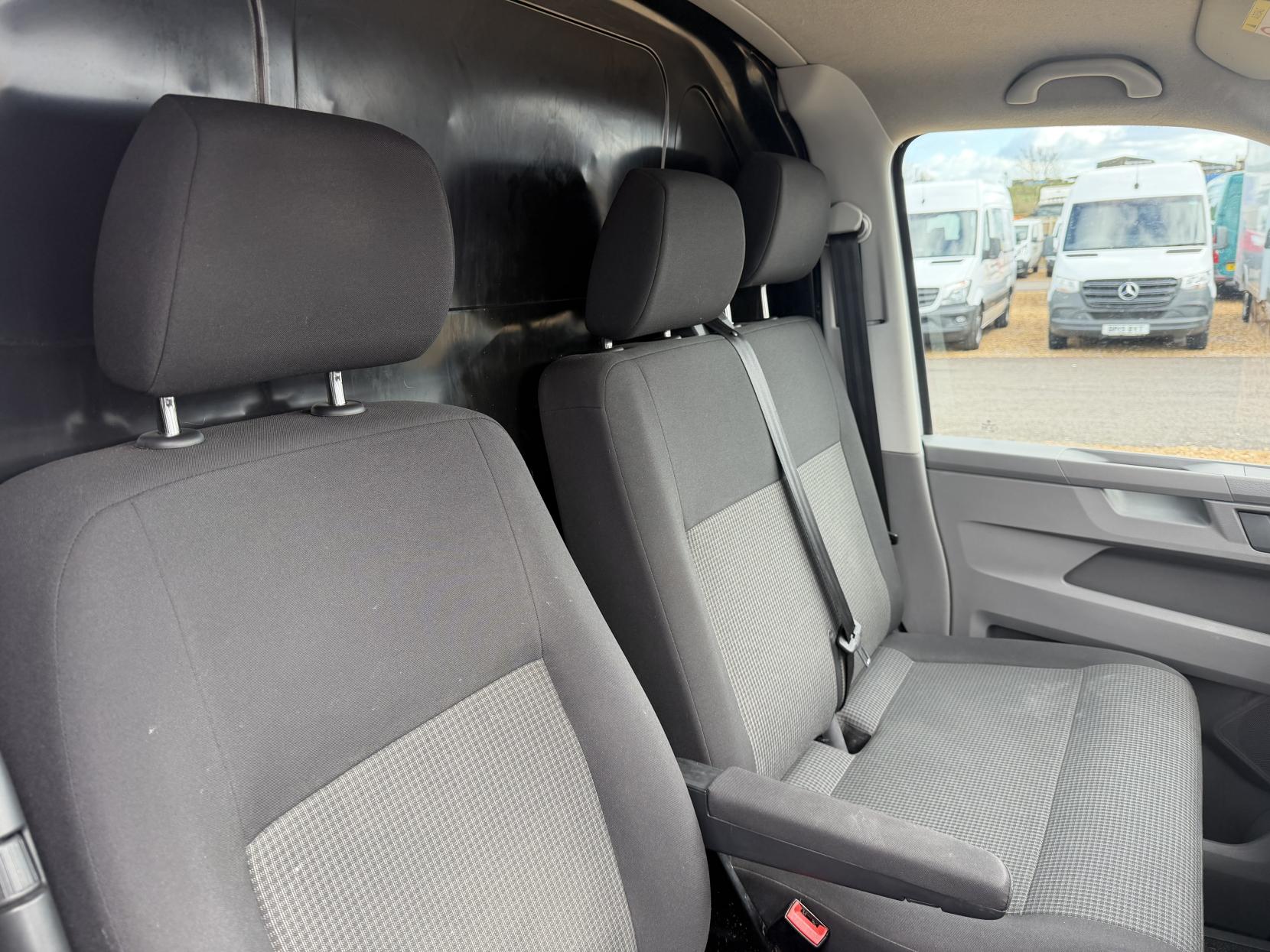 Volkswagen Transporter 2.0 TDI T28 Startline Panel Van 5dr Diesel Manual FWD SWB Euro 6 (s/s) (110 ps)