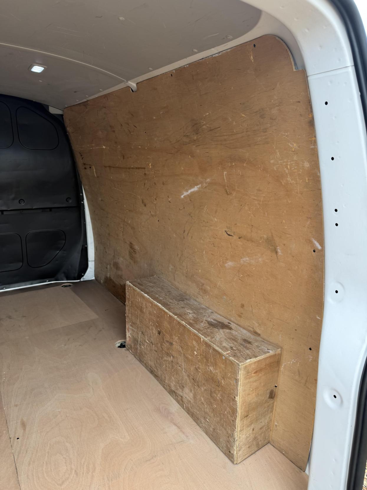 Volkswagen Transporter 2.0 TDI T28 Startline Panel Van 5dr Diesel Manual FWD SWB Euro 6 (s/s) (110 ps)