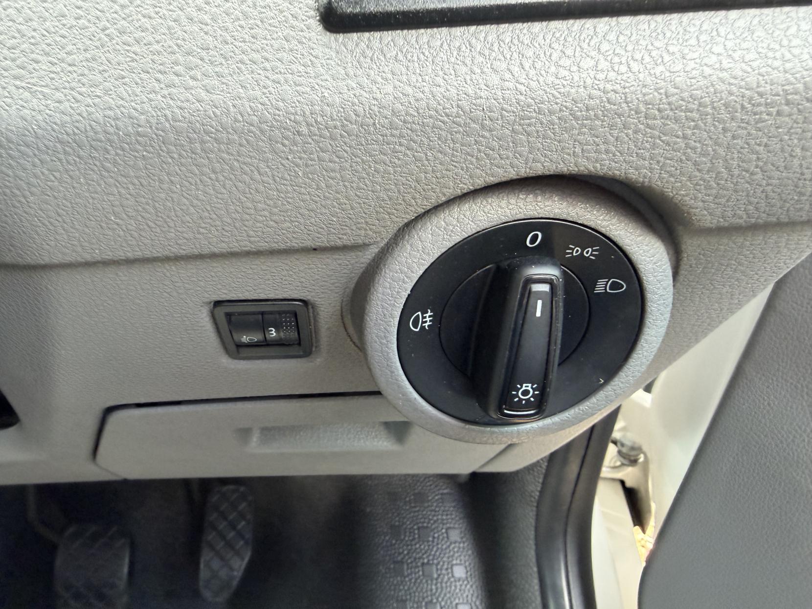 Volkswagen Transporter 2.0 TDI T28 Startline Panel Van 5dr Diesel Manual FWD SWB Euro 6 (s/s) (110 ps)