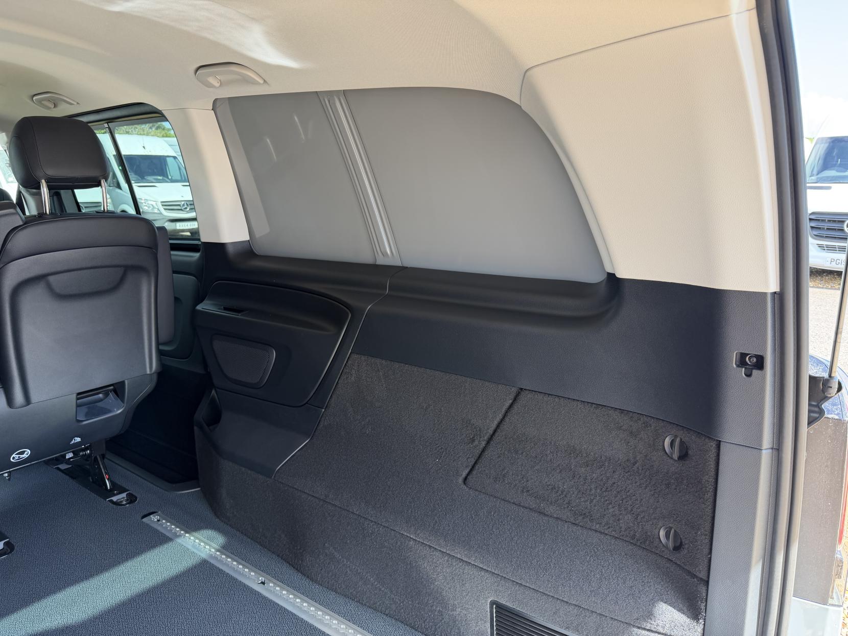 2026 Mercedes-Benz Vito 2.0 119 CDI SELECT Crew Van Double Cab 5dr Diesel G-Tronic RWD L3 Euro 6 (s/s) (190 ps) - Thumbnail 53