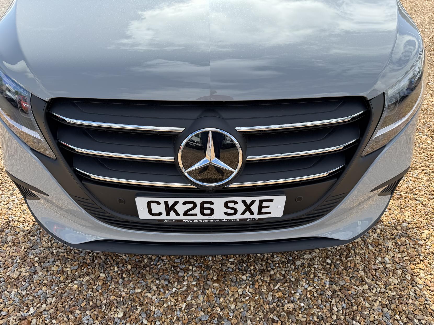 2026 Mercedes-Benz Vito 2.0 119 CDI SELECT Crew Van Double Cab 5dr Diesel G-Tronic RWD L3 Euro 6 (s/s) (190 ps) - Thumbnail 12