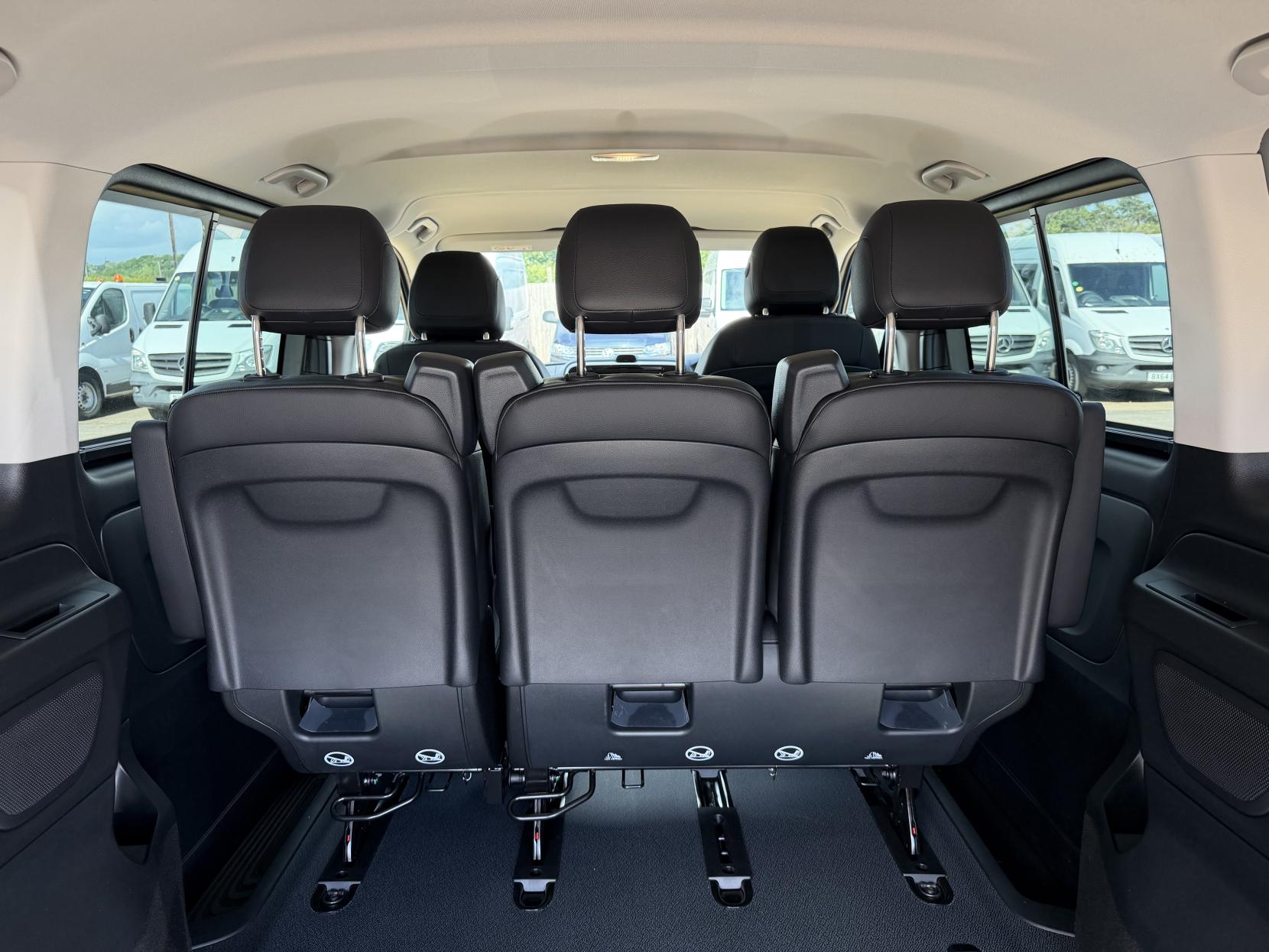 2026 Mercedes-Benz Vito 2.0 119 CDI SELECT Crew Van Double Cab 5dr Diesel G-Tronic RWD L3 Euro 6 (s/s) (190 ps) - Thumbnail 54