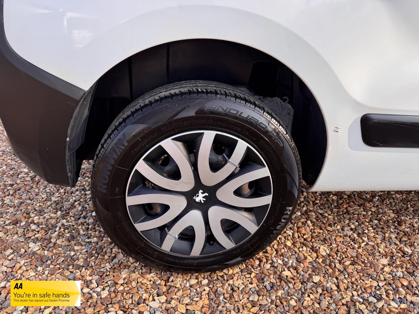 Peugeot Bipper 1.3 HDi Professional Panel Van 3dr Diesel Manual FWD L1 H1 (119 g/km, 75 bhp)