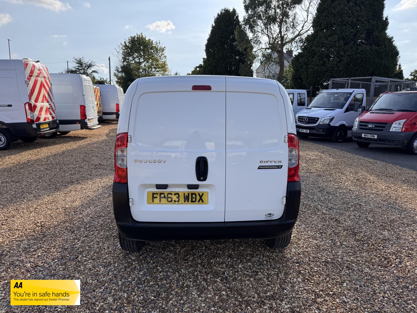 Peugeot Bipper 1.3 HDi Professional Panel Van 3dr Diesel Manual FWD L1 H1 (119 g/km, 75 bhp)