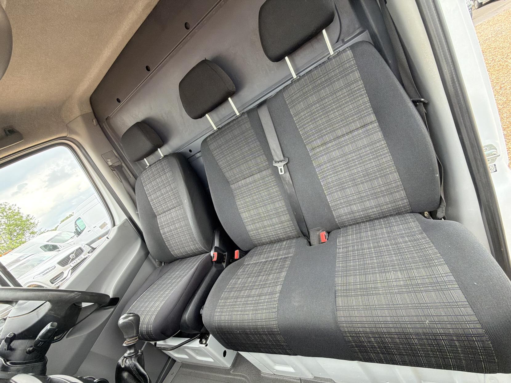 2016 Mercedes-Benz Sprinter 2.1 211 CDi Panel Van 5dr Diesel Manual RWD L1 (231 g/km, 112 bhp) - Thumbnail 34