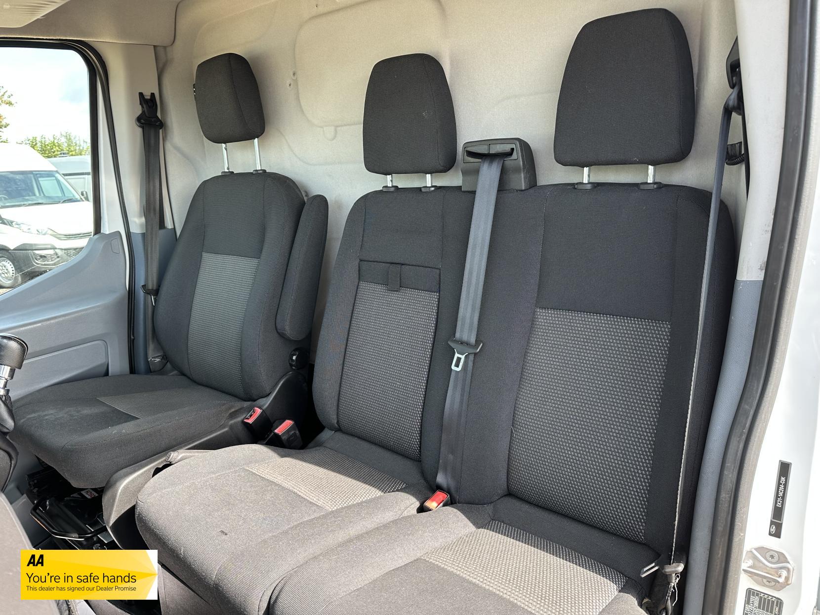 Ford Transit 2.2 TDCi 350 Panel Van 5dr Diesel Manual RWD L2 H2 Euro 5 (125 ps)