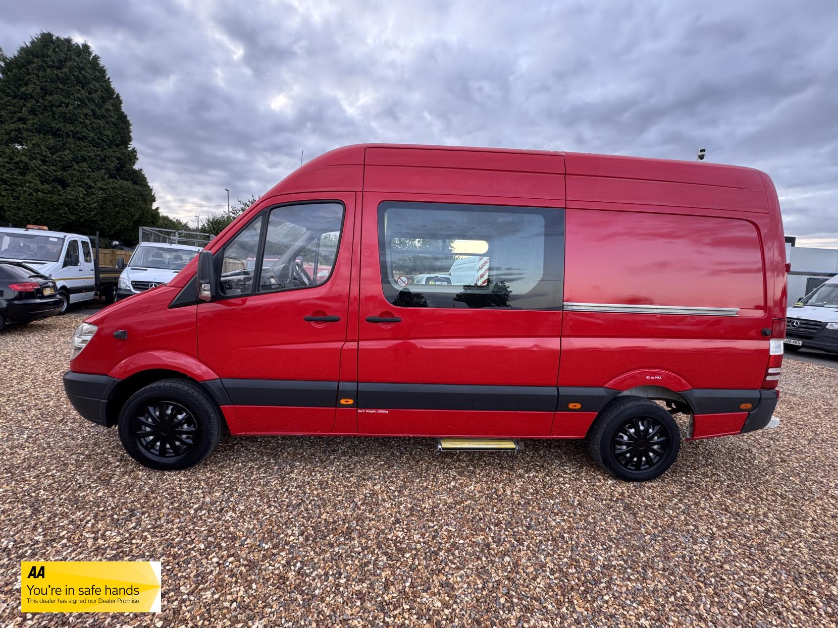Mercedes-Benz Sprinter 2.1 313 CDi Panel Van 4dr Diesel Manual RWD L2 (129 bhp)
