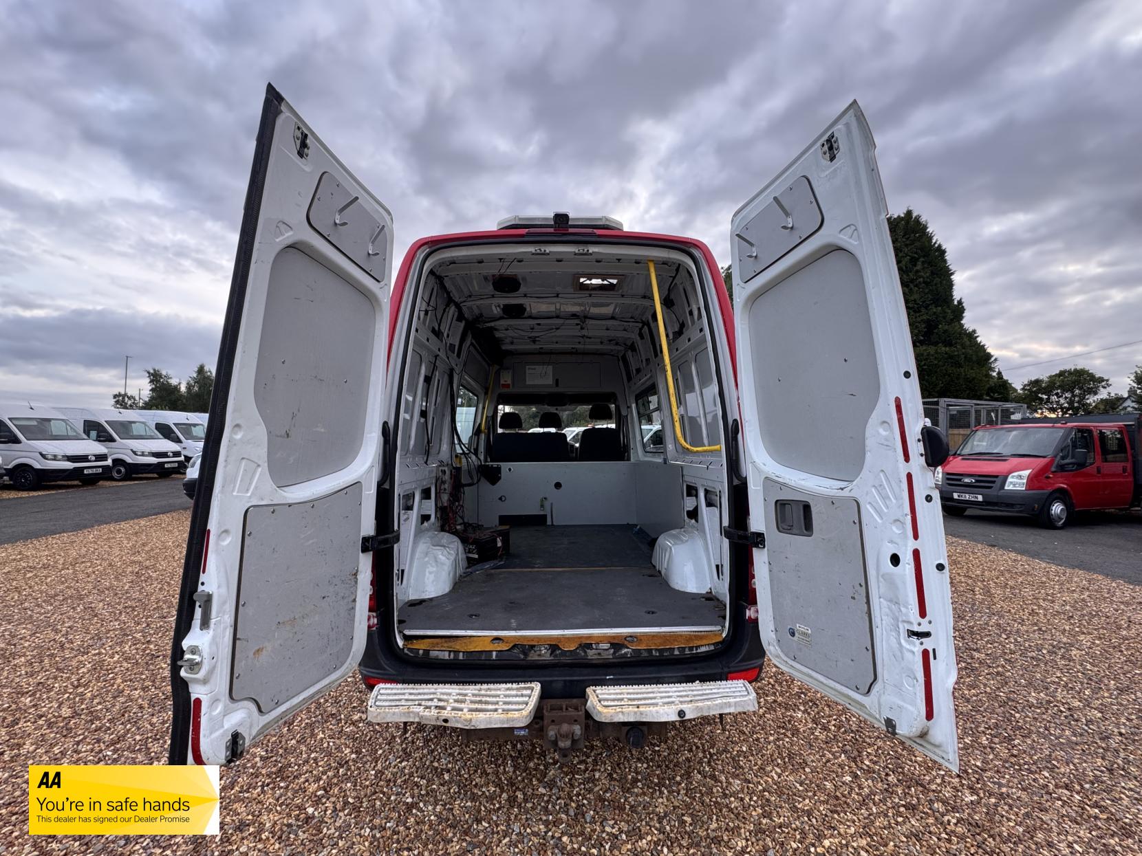 Mercedes-Benz Sprinter 2.1 313 CDi Panel Van 4dr Diesel Manual RWD L2 (129 bhp)