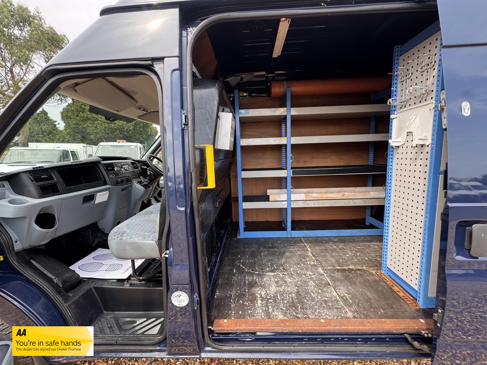 Ford Transit 2.2 TDCi 350 Panel Van 3dr Diesel Manual FWD L2 H3 (209 g/km, 123 bhp)