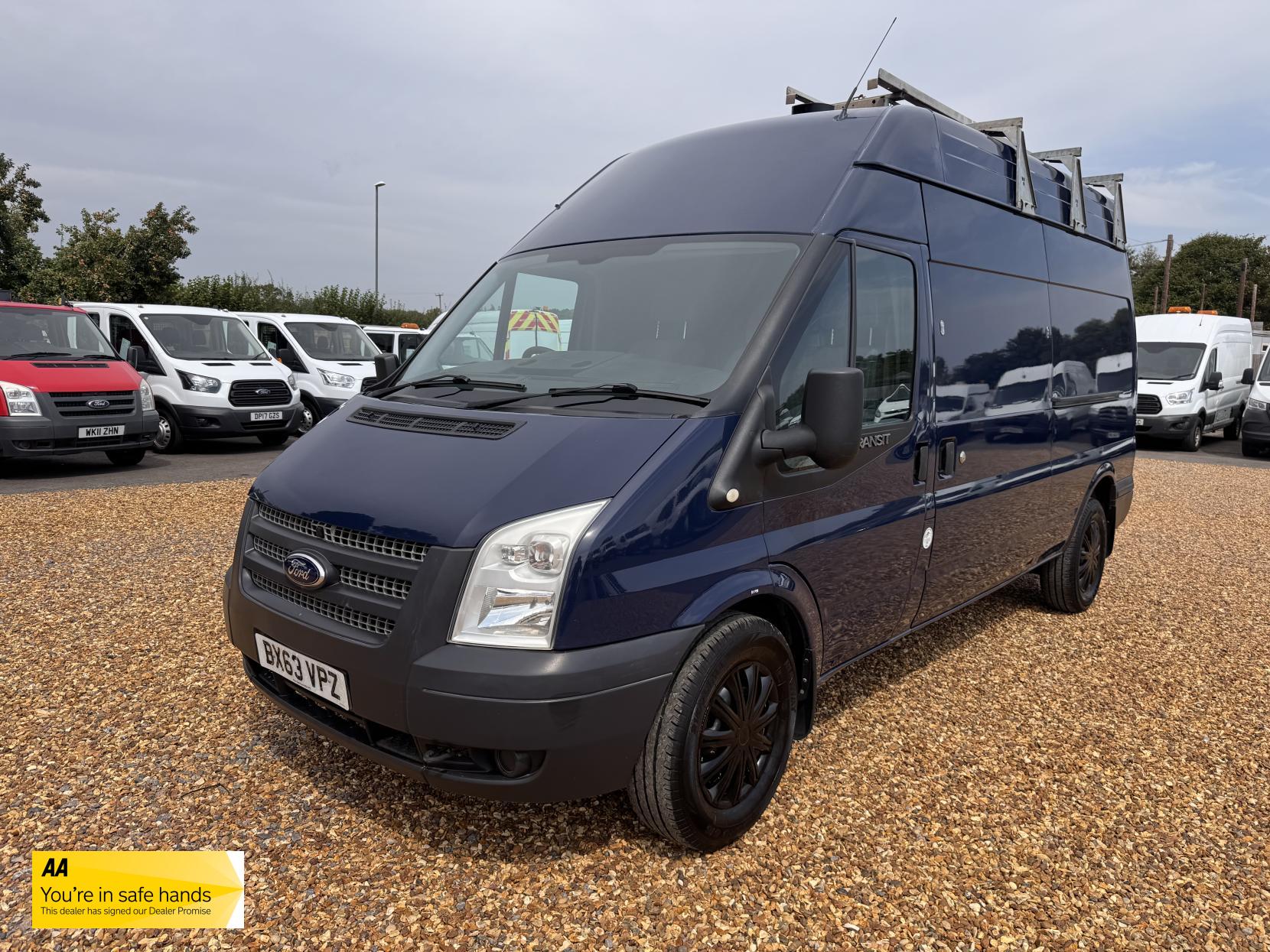 Ford Transit 2.2 TDCi 350 Panel Van 3dr Diesel Manual FWD L2 H3 (209 g/km, 123 bhp)