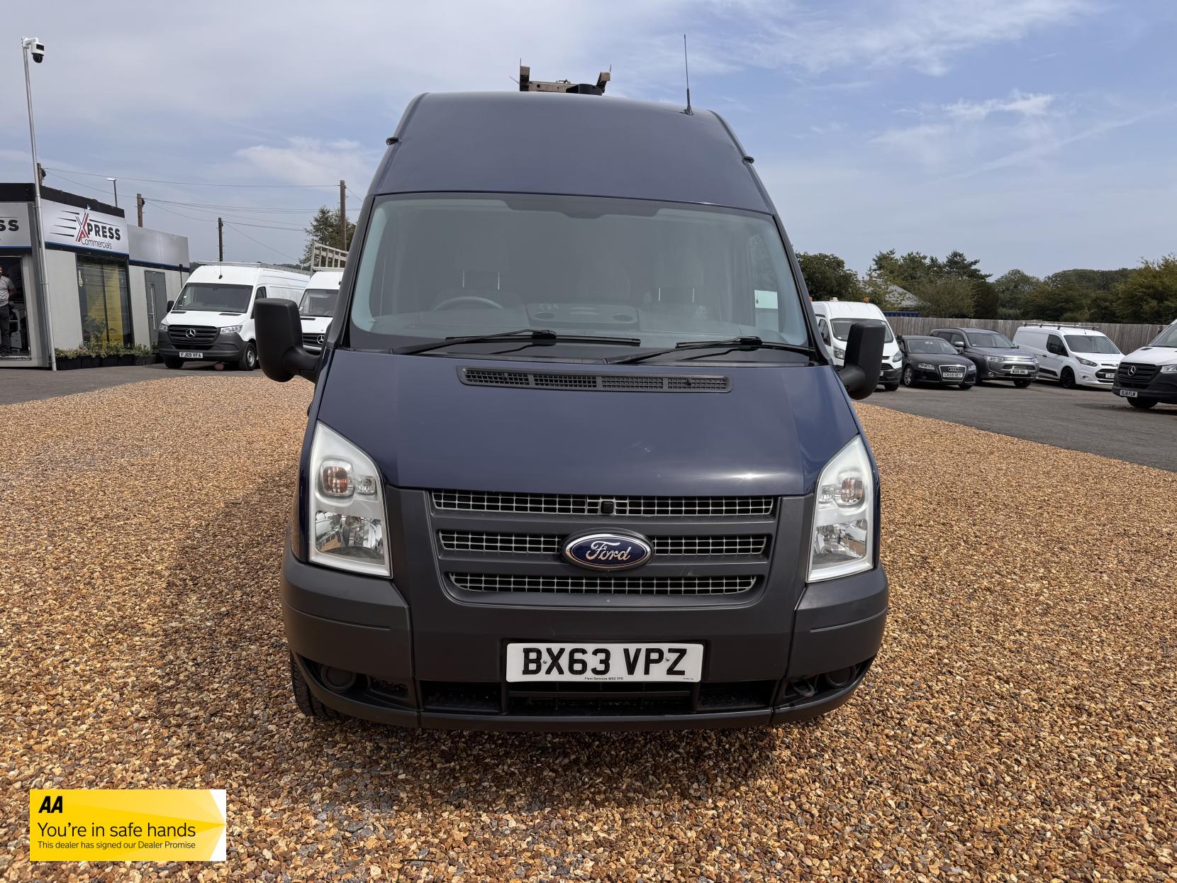 Ford Transit 2.2 TDCi 350 Panel Van 3dr Diesel Manual FWD L2 H3 (209 g/km, 123 bhp)