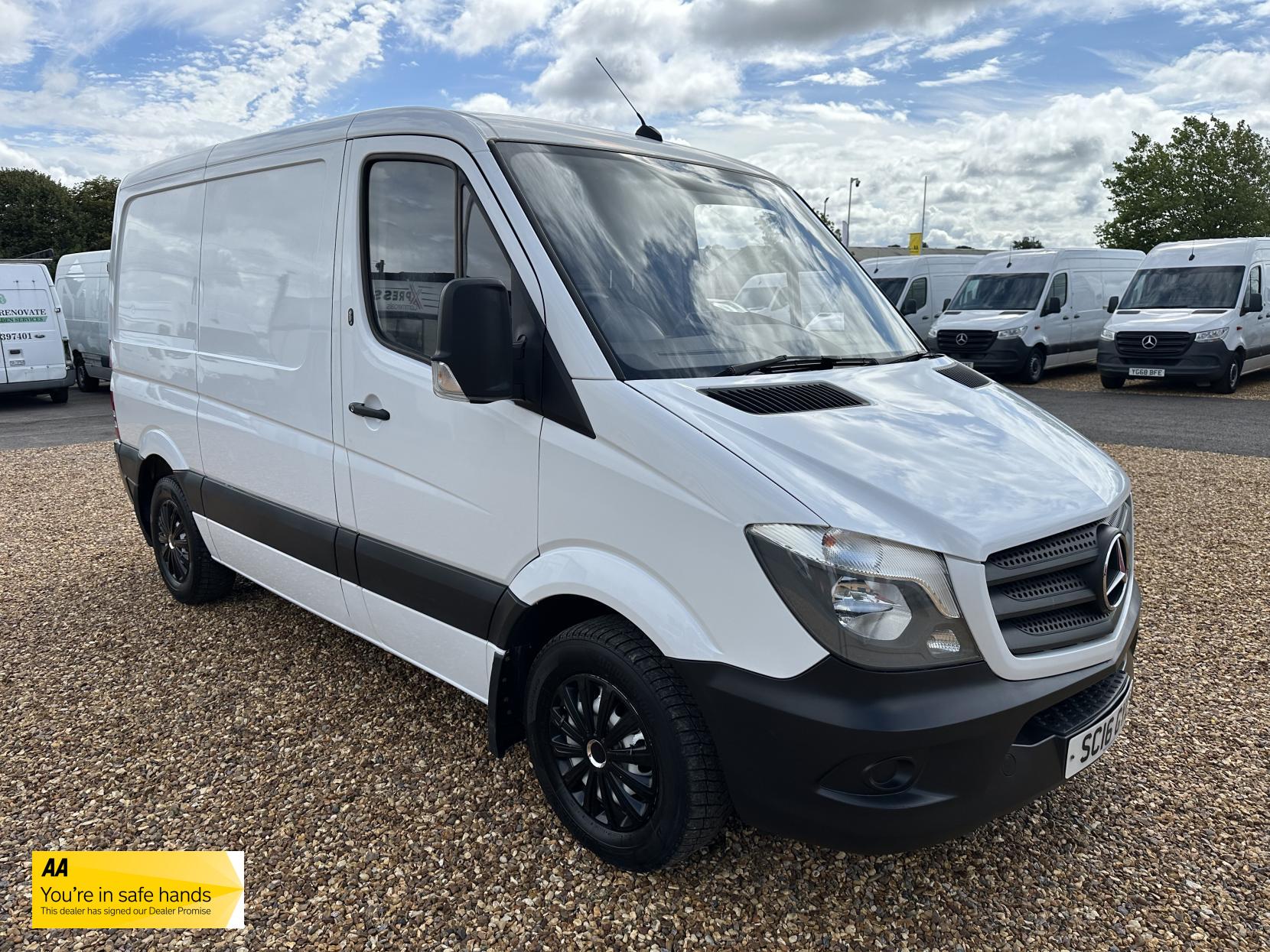 Mercedes-Benz Sprinter 2.1 313 CDi Panel Van 4dr Diesel Manual RWD L1 H3 (222 g/km, 129 bhp)