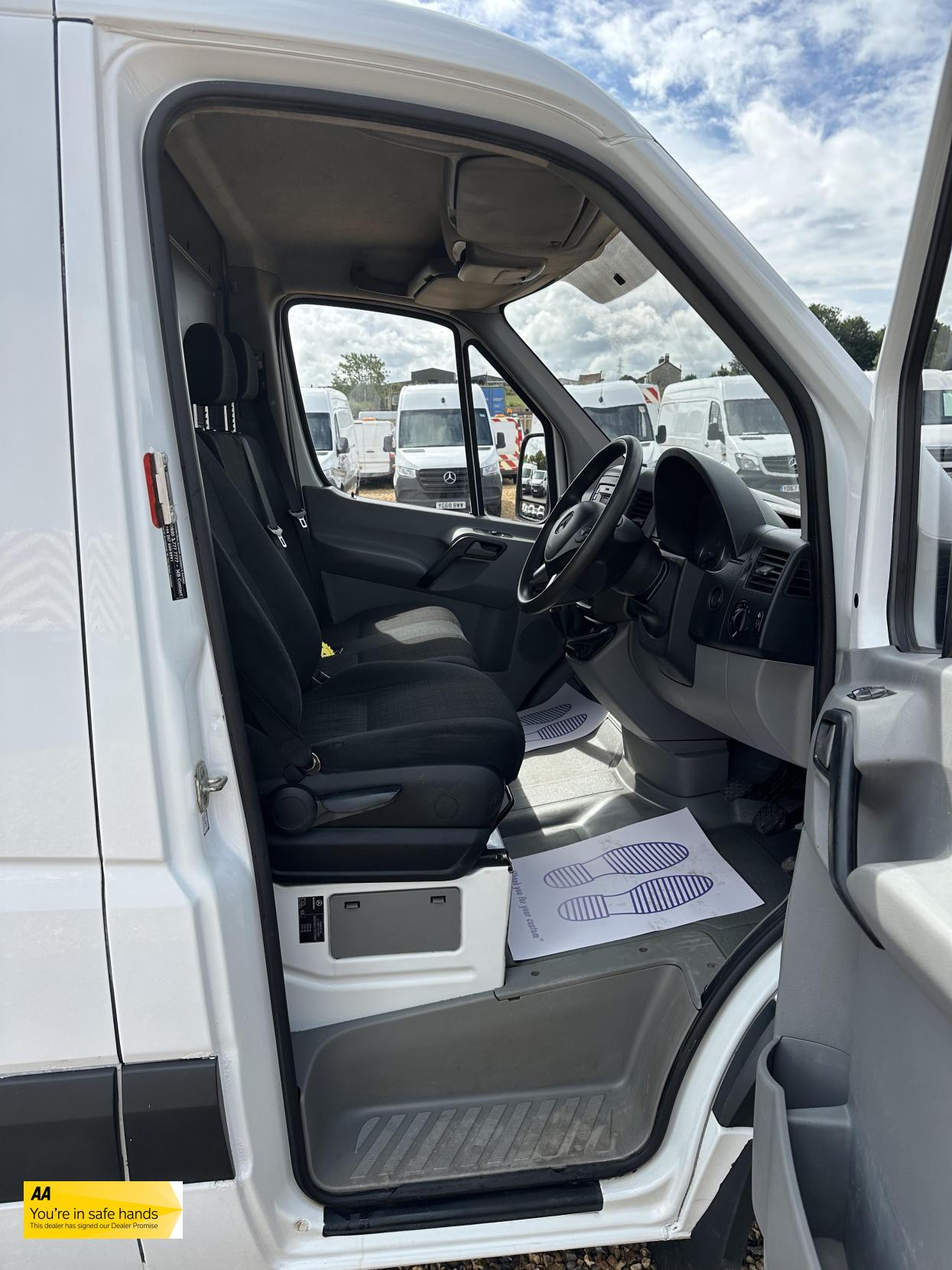 Mercedes-Benz Sprinter 2.1 313 CDi Panel Van 4dr Diesel Manual RWD L1 H3 (222 g/km, 129 bhp)