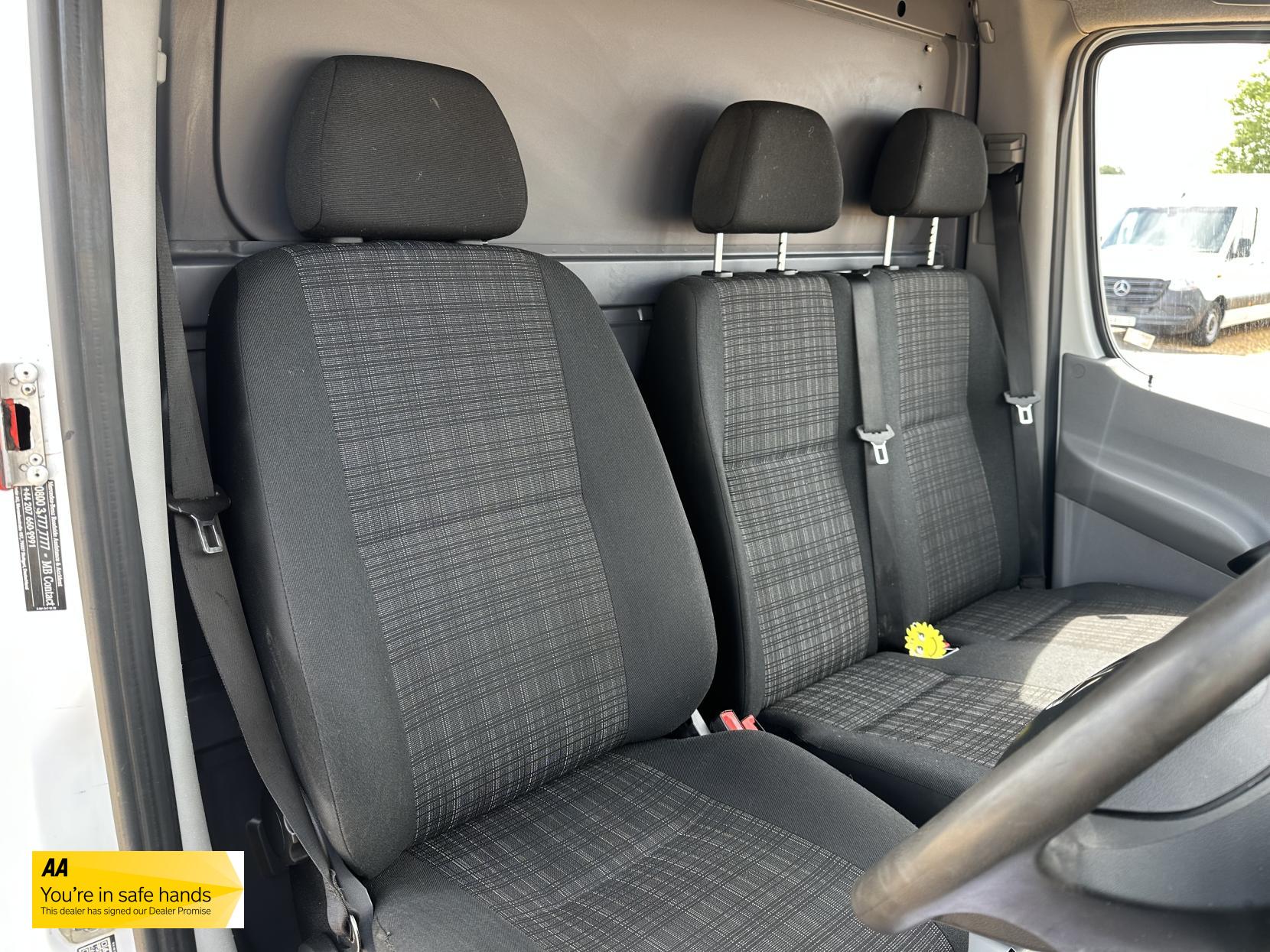 Mercedes-Benz Sprinter 2.1 313 CDi Panel Van 4dr Diesel Manual RWD L1 H3 (222 g/km, 129 bhp)