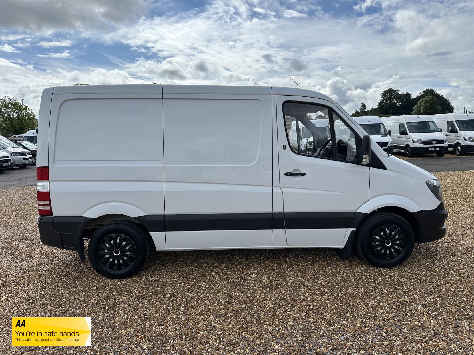 Mercedes-Benz Sprinter 2.1 313 CDi Panel Van 4dr Diesel Manual RWD L1 H3 (222 g/km, 129 bhp)