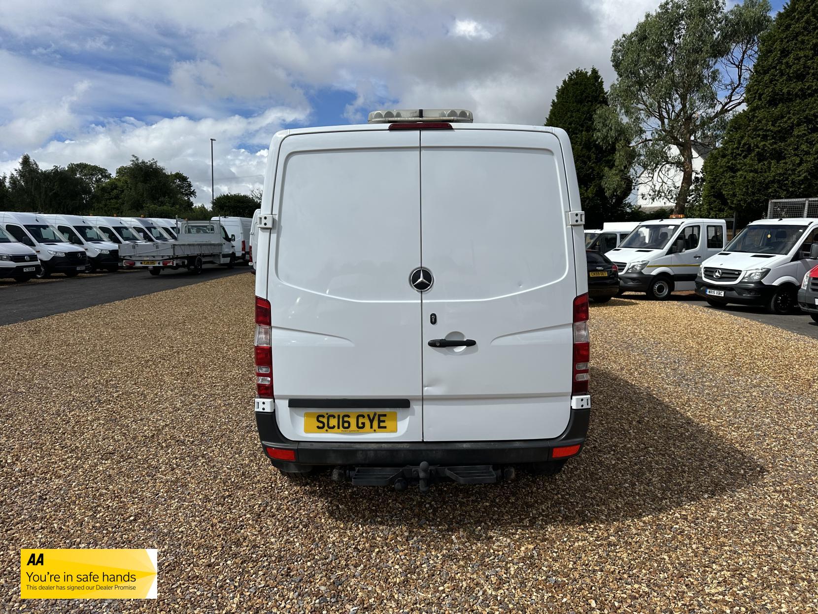 Mercedes-Benz Sprinter 2.1 313 CDi Panel Van 4dr Diesel Manual RWD L1 H3 (222 g/km, 129 bhp)
