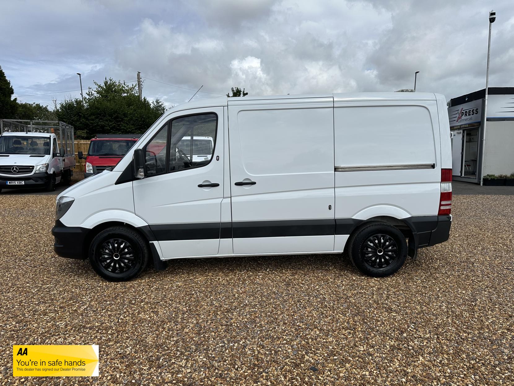 Mercedes-Benz Sprinter 2.1 313 CDi Panel Van 4dr Diesel Manual RWD L1 H3 (222 g/km, 129 bhp)