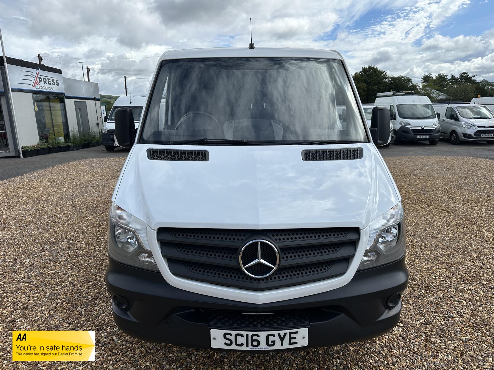 Mercedes-Benz Sprinter 2.1 313 CDi Panel Van 4dr Diesel Manual RWD L1 H3 (222 g/km, 129 bhp)