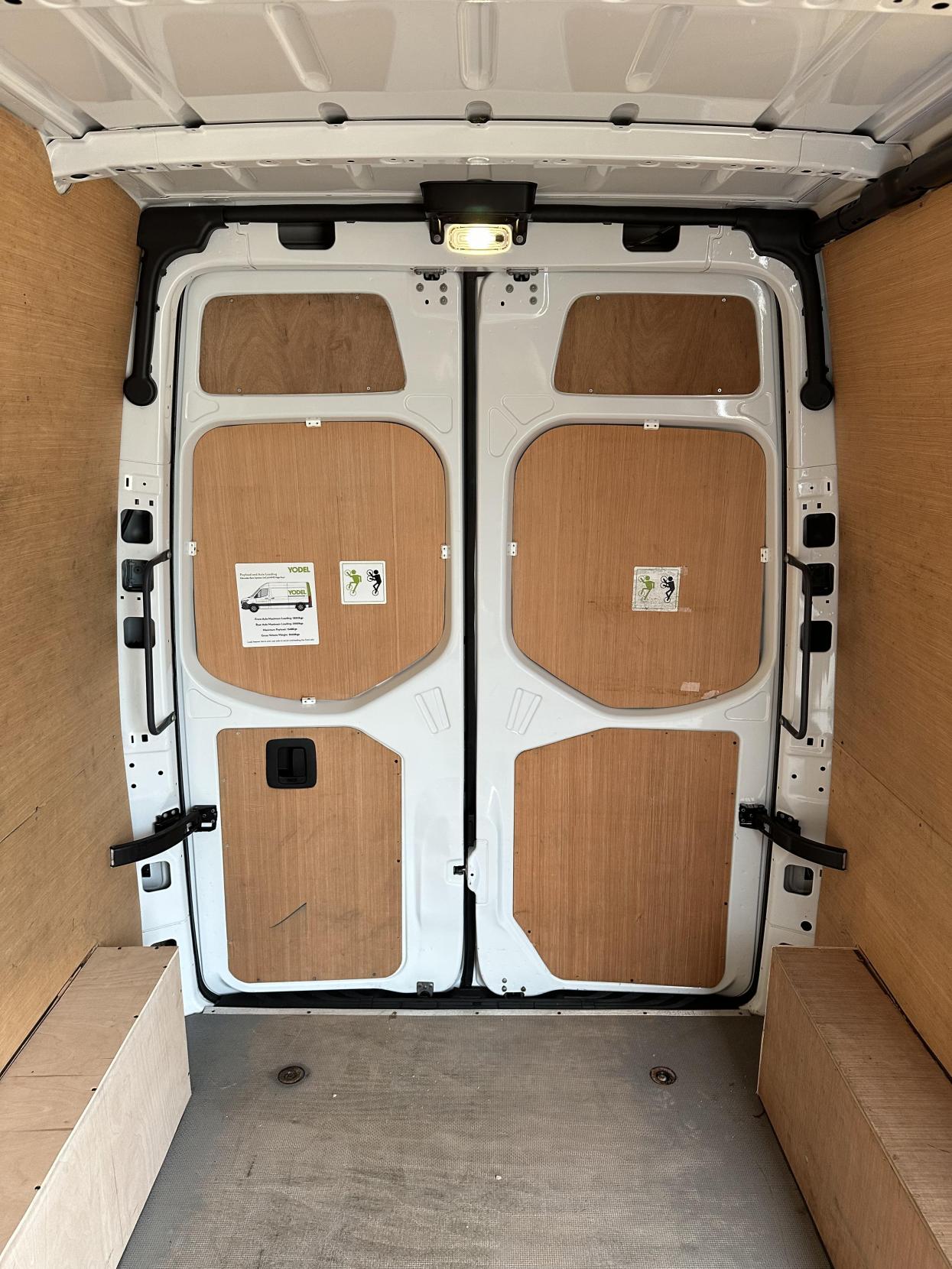 Mercedes-Benz Sprinter 2.1 314 CDI Panel Van 5dr Diesel Manual FWD L2 H2 Euro 6 (143 ps)