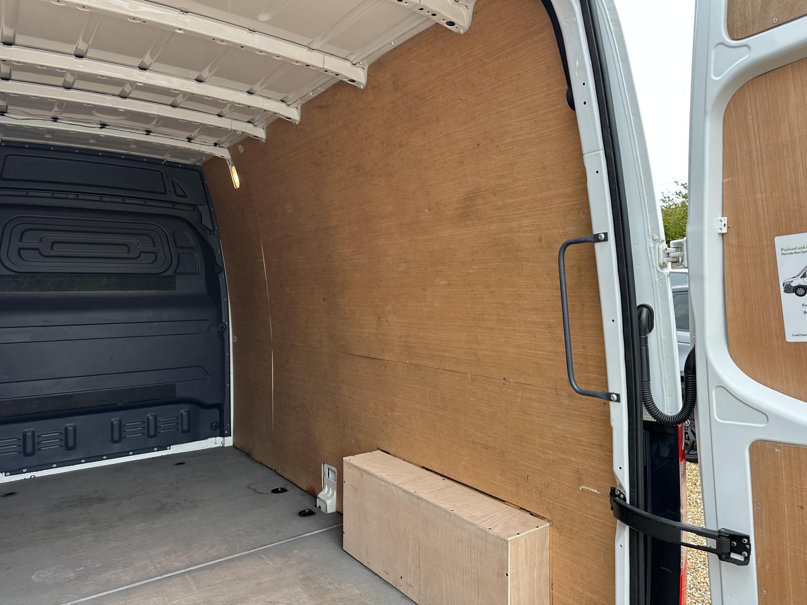 Mercedes-Benz Sprinter 2.1 314 CDI Panel Van 5dr Diesel Manual FWD L2 H2 Euro 6 (143 ps)