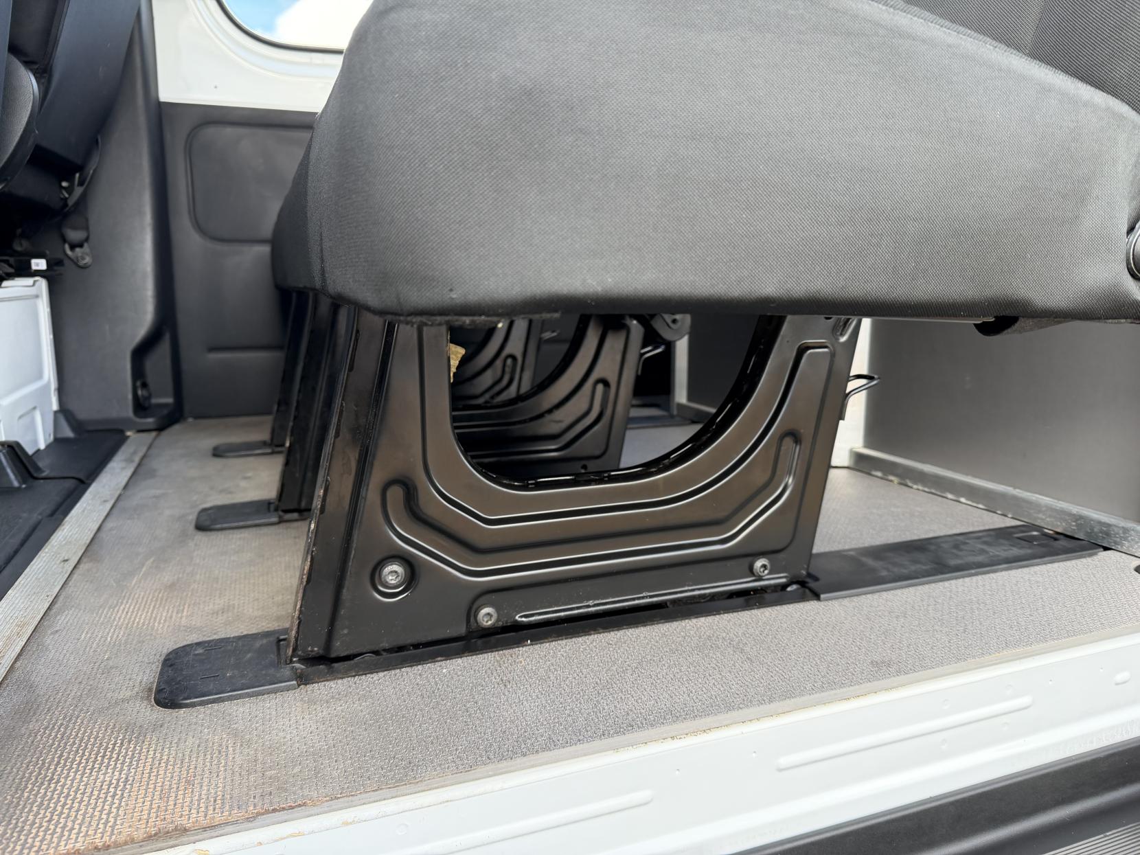 Mercedes-Benz Sprinter 2.1 314 CDI Crew Van Double Cab 5dr Diesel Manual RWD L2 H2 Euro 6 (143 ps)