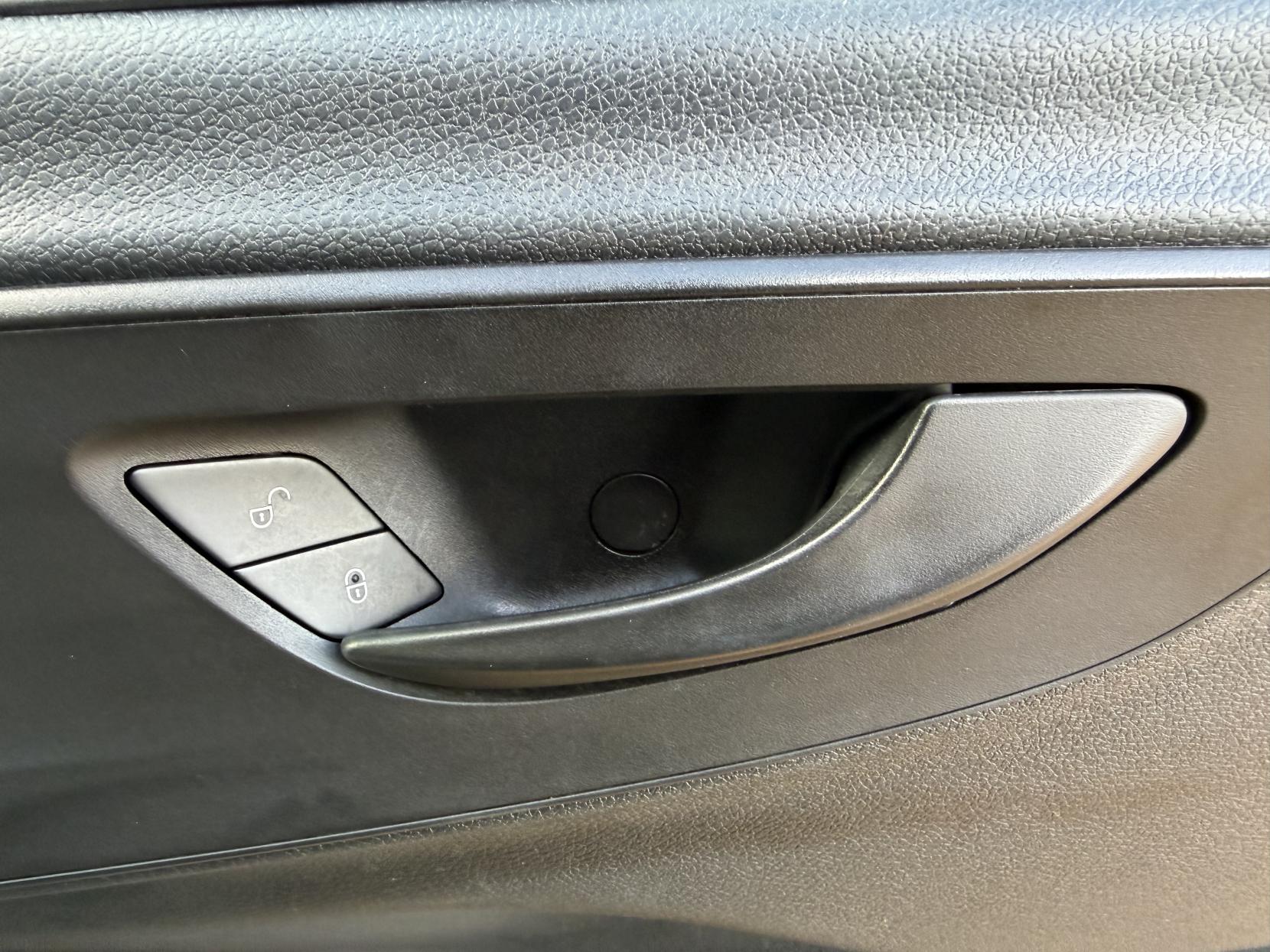 Mercedes-Benz Sprinter 2.1 314 CDI Crew Van Double Cab 5dr Diesel Manual RWD L2 H2 Euro 6 (143 ps)