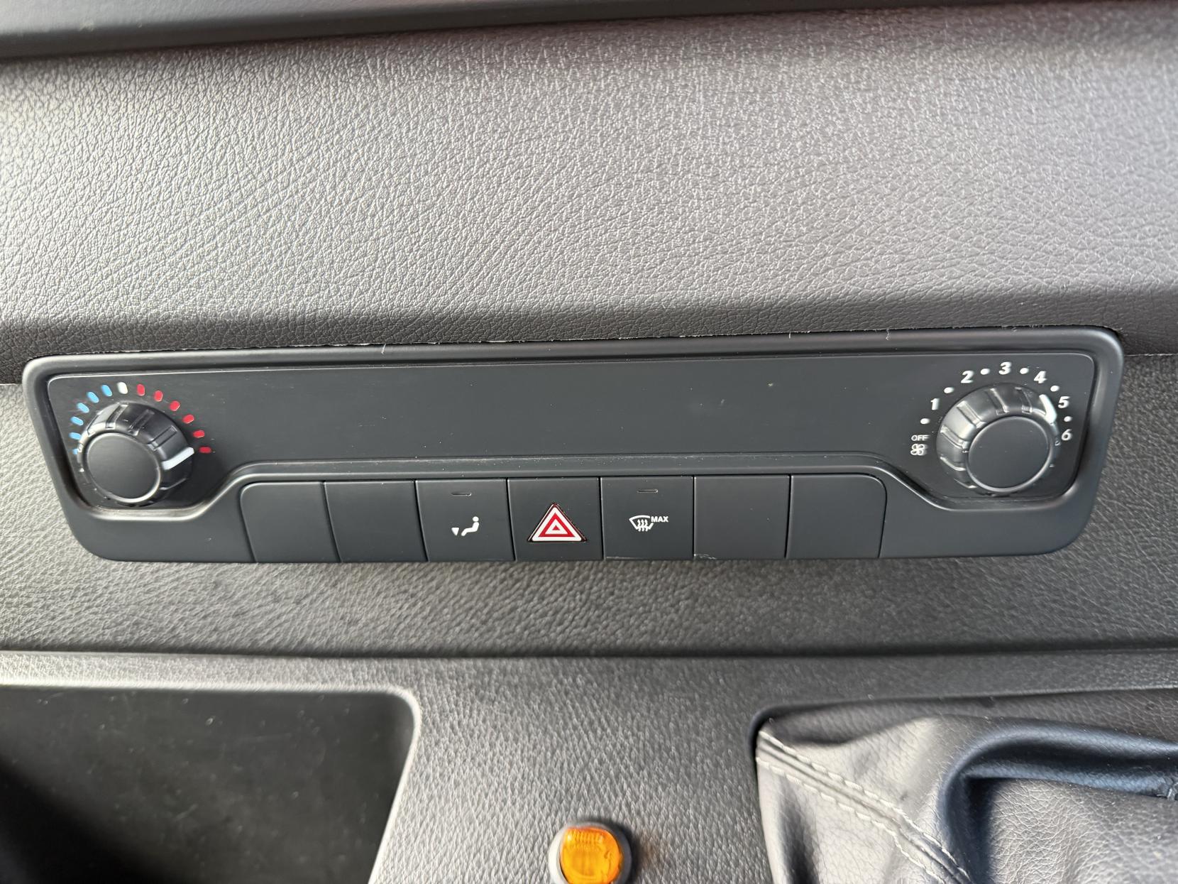 Mercedes-Benz Sprinter 2.1 314 CDI Crew Van Double Cab 5dr Diesel Manual RWD L2 H2 Euro 6 (143 ps)