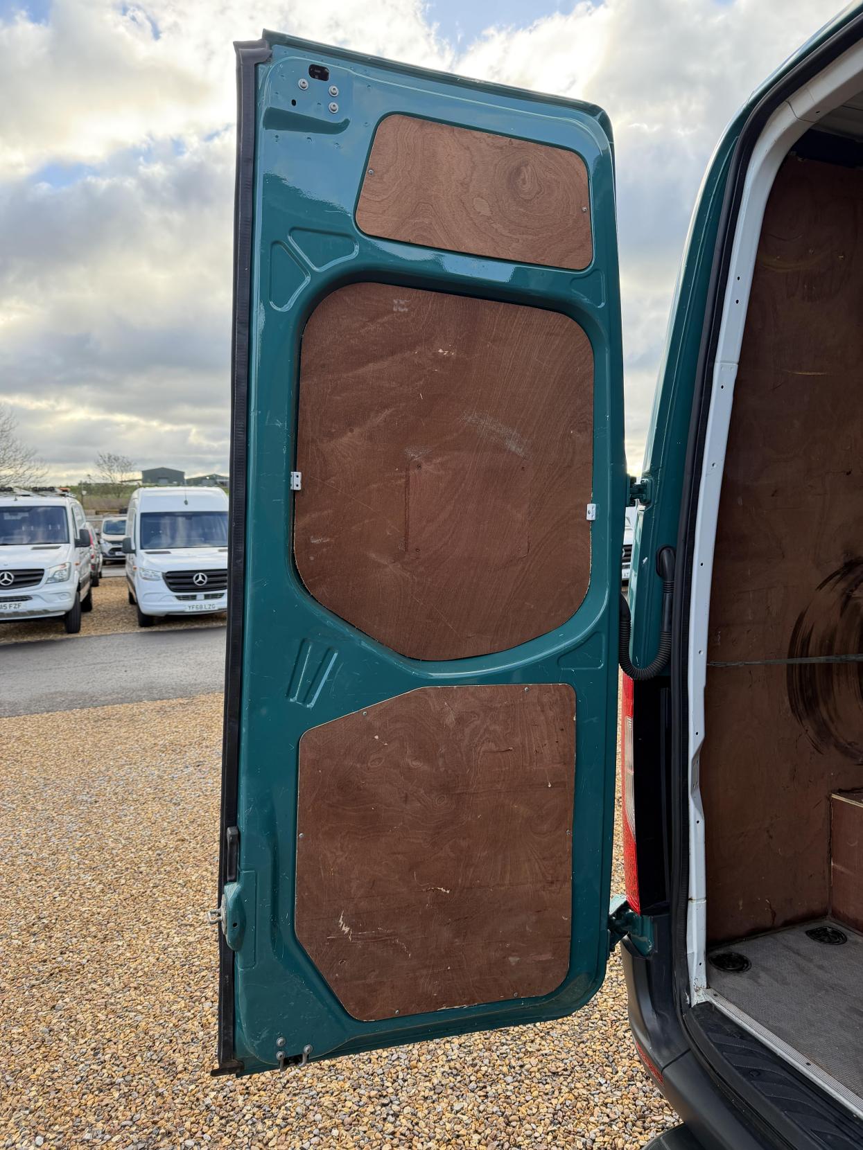 Mercedes-Benz Sprinter 2.1 314 CDI Crew Van Double Cab 5dr Diesel Manual RWD L2 H2 Euro 6 (143 ps)