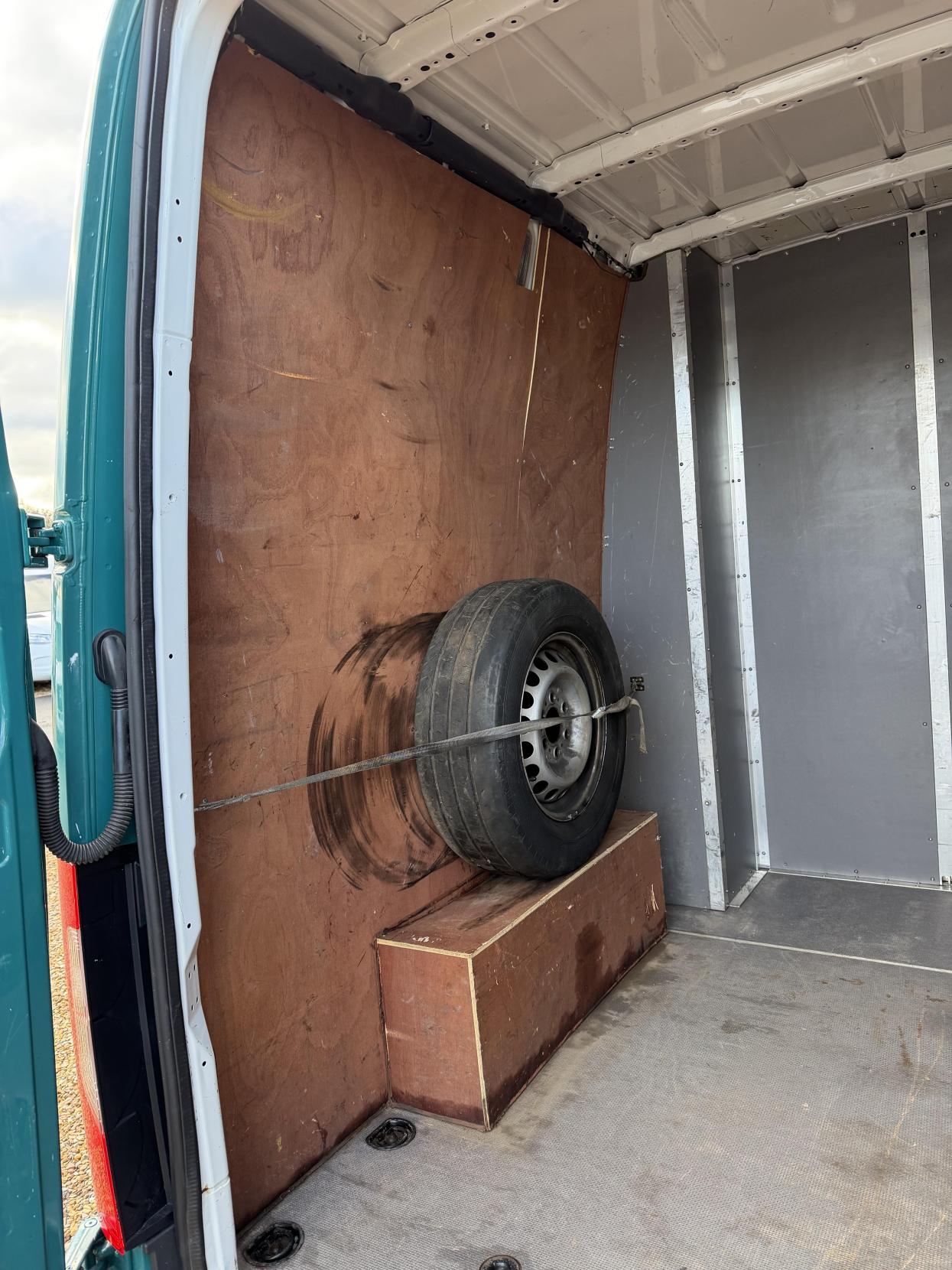 Mercedes-Benz Sprinter 2.1 314 CDI Crew Van Double Cab 5dr Diesel Manual RWD L2 H2 Euro 6 (143 ps)