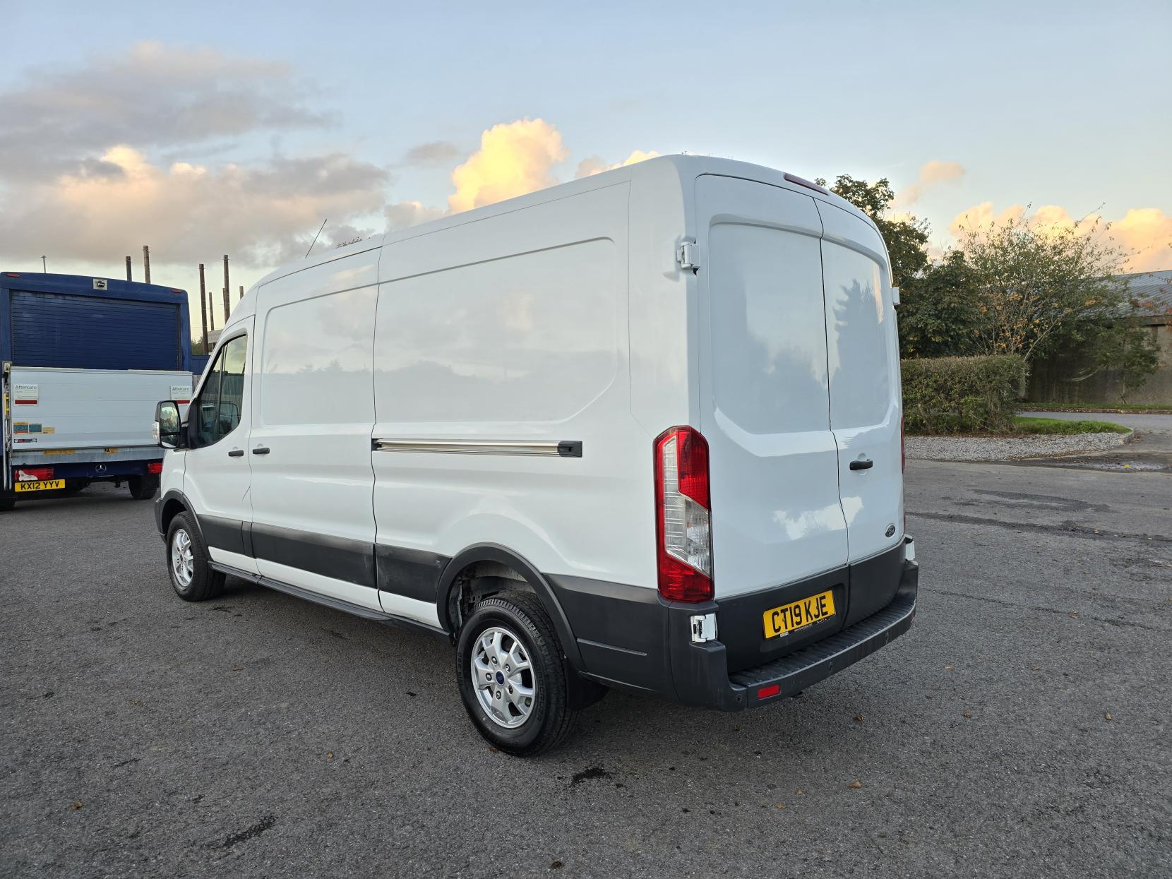 Ford Transit 2.0 350 EcoBlue Trend Panel Van 5dr Diesel Manual RWD L2 H2 Euro 6 (130 ps)