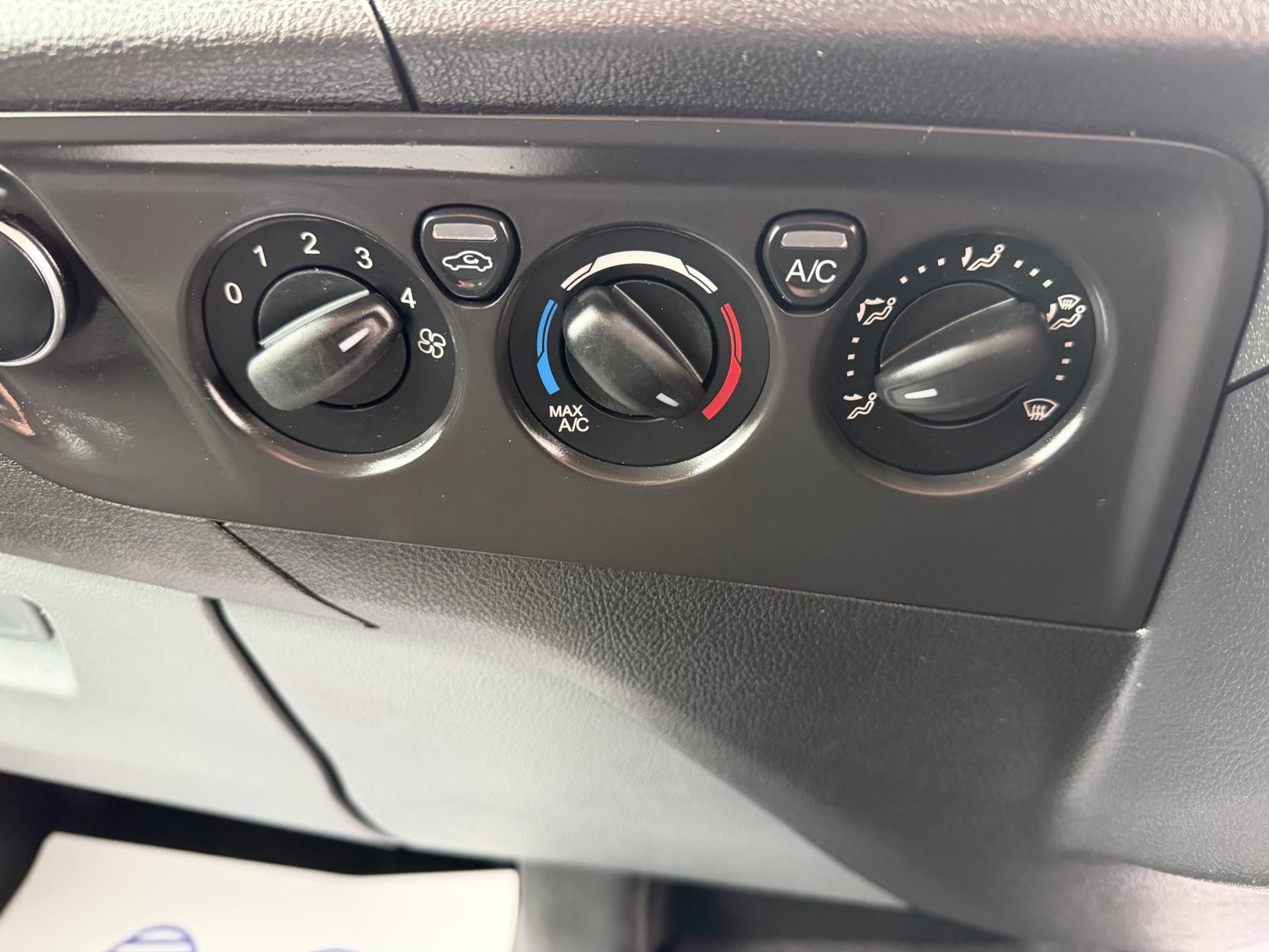Ford Transit Custom 2.0 TDCi 310 Panel Van 5dr Diesel Manual L2 H1 (167 g/km, 104 bhp)