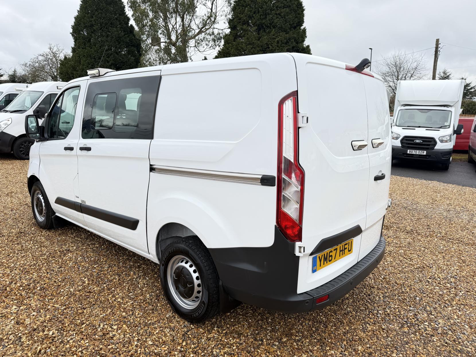 Ford Transit Custom 2.0 TDCi 310 Panel Van 5dr Diesel Manual L2 H1 (167 g/km, 104 bhp)
