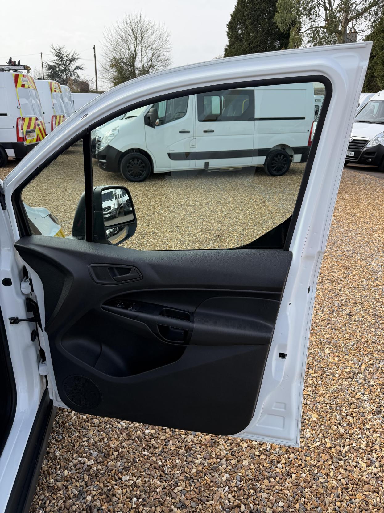 Ford Transit Connect 1.5 TDCi 220 Panel Van 5dr Diesel Manual L1 H1 (124 g/km, 99 bhp)