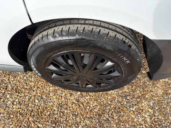 Ford Transit Connect 1.5 TDCi 220 Panel Van 5dr Diesel Manual L1 H1 (124 g/km, 99 bhp)