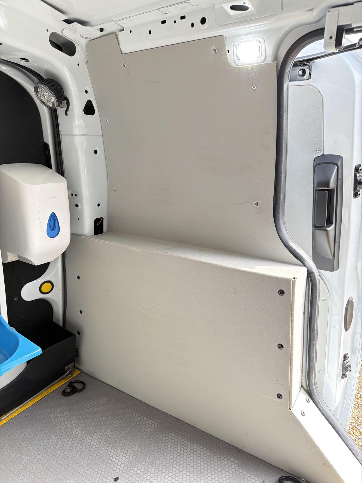 Ford Transit Connect 1.5 TDCi 220 Panel Van 5dr Diesel Manual L1 H1 (124 g/km, 99 bhp)