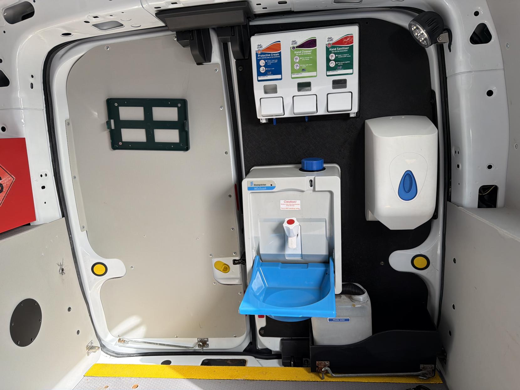 Ford Transit Connect 1.5 TDCi 220 Panel Van 5dr Diesel Manual L1 H1 (124 g/km, 99 bhp)